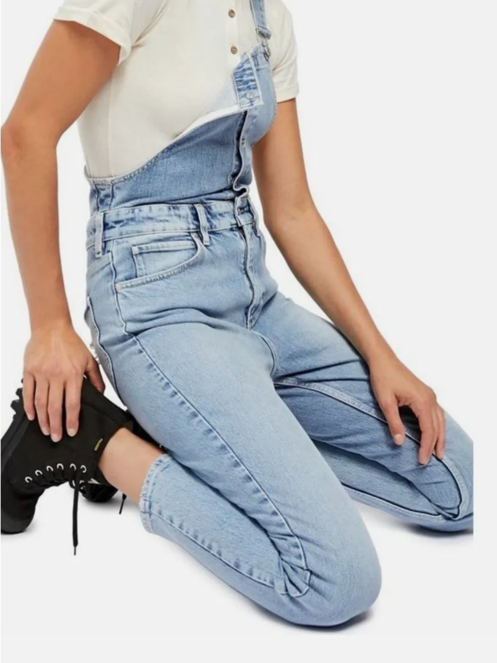 Free People We The Free Shelby Overalls Stone Beach Light Wash Size 27